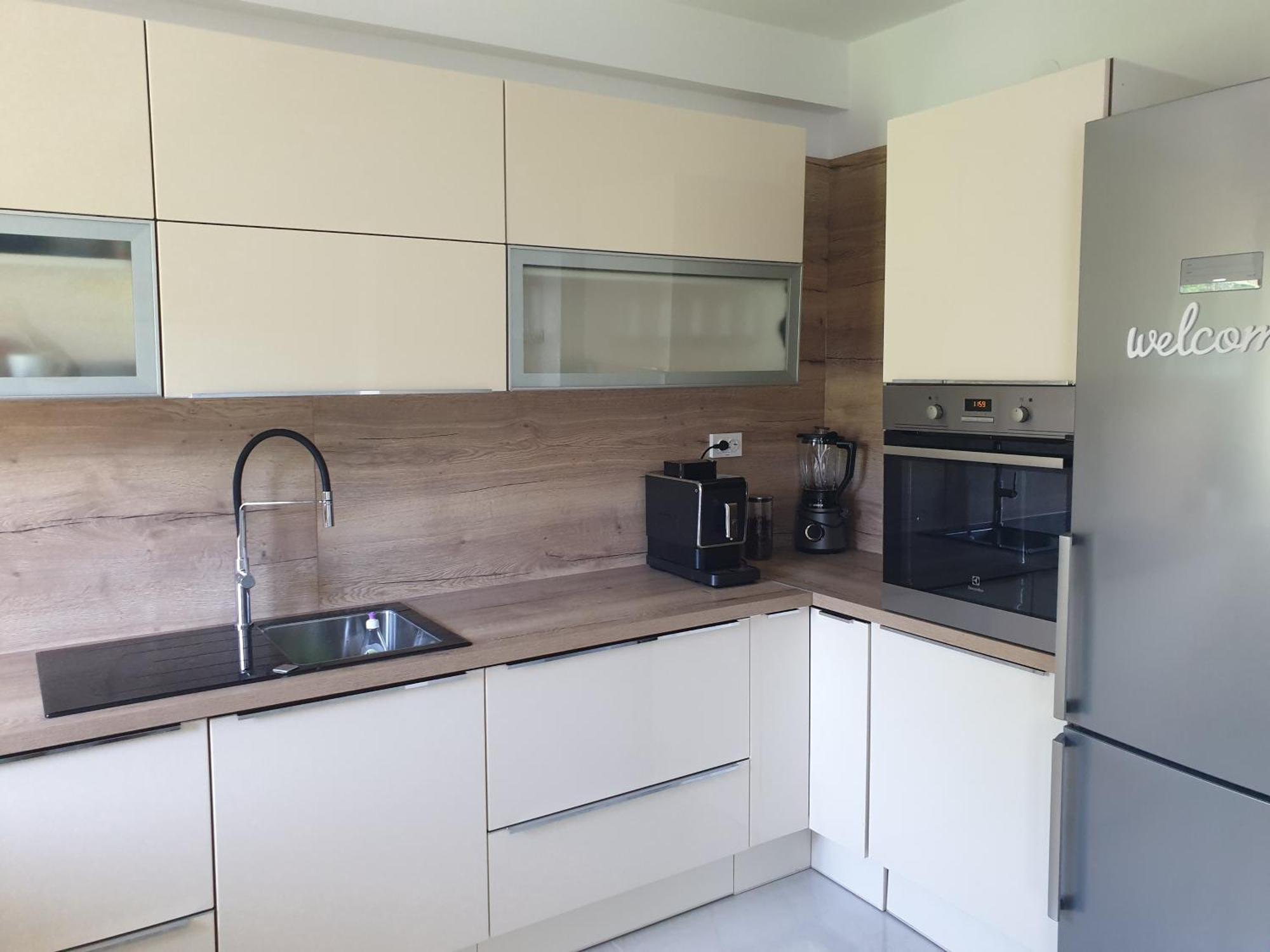 Apartments Mare Banjol ภายนอก รูปภาพ